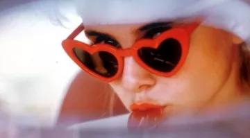 Sunglasses red heart-shaped worn by Dolores Haze (Sue Lyon) in Lolita