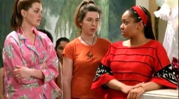 The t-shirt wwf of Heather Matarazzo in Princess despite it 2