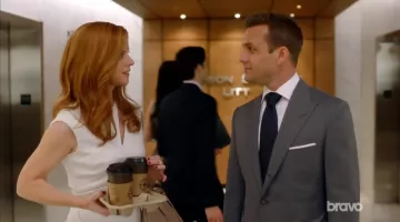 The white dress of Donna Paulsen in Suits