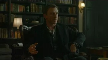 The Omega watch Mikael Blomkvist (Daniel Craig) in Millennium : The Men who didn't like women