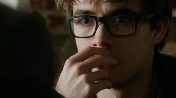 Eyeglasses of Ziggy (Jamie Blackley) in The Fifth Power