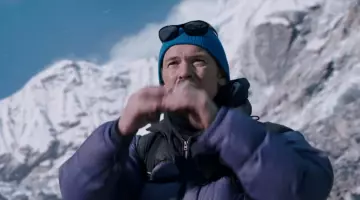 The down Jacket North Race Sam Worthington in Everest