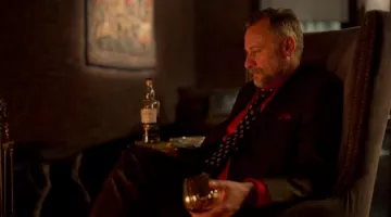 The bottle of Whisky The Glenlivet opened by Viggo Tarasov (Michael Nyqvist) in the movie John Wick