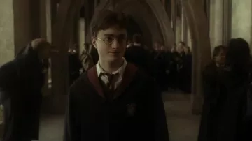 La robe Gryffondor de Harry Potter (Daniel Radcliffe) dans Harry Potter et le prince de sang-mêlé