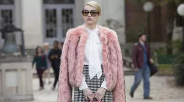 The pink fur Guess by Marciano Emma Roberts in Scream Queens