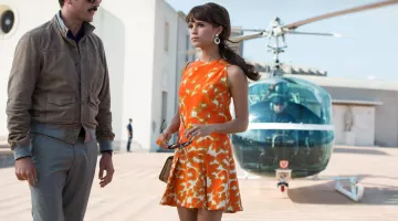The orange robes of Gaby (Alicia Vikander) in Very Special Agents : Code U. N. C. L. E