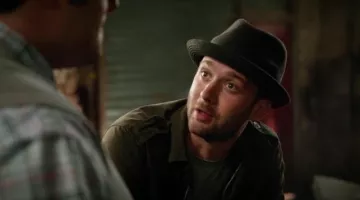 The hat of Toby Curtis (Eddie Kaye Thomas) in Scorpio