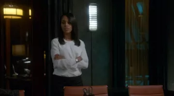The white blouse in silk of Olivia Pope (Kerry Washington) in Scandal
