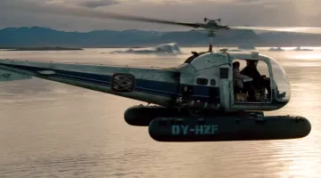 The helicopter Bell 47J Ranger preview in The dream life of Walter Mitty