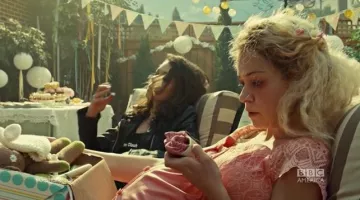 El vestido de maternidad ASOS de Helena en Orphan Black