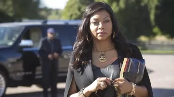 Collar with medal logo Chanel worn by Cookie Lyon (Taraji P. Henson) in Empire (Season 1 Episode 3)