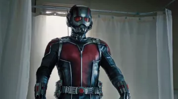 El casco de Scott Lang (Paul Rudd) en Ant-Man