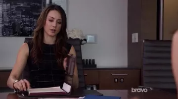 Robe lanvin en laine noire de Claire dans Suits