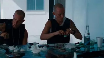 La bouteille de vodka Kanon dans Spring Breakers