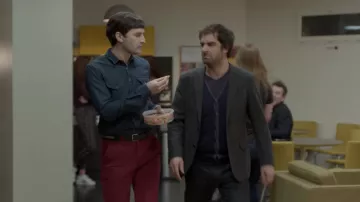 The box of Haribo sweets from Hervé André-Jezack (Nicolas Maury) in Ten per Cent S01E03