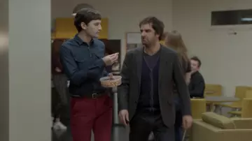 The box of Haribo sweets from Hervé André-Jezack (Nicolas Maury) in Ten per Cent S01E03