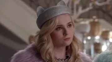 Boina de orejas de gato #5 de Chanel (Abigail Breslin) en Scream Queens S01E05