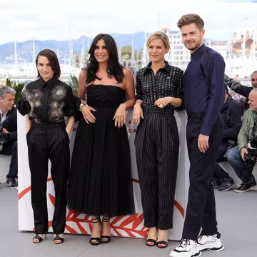 Zapatillas de plataforma usadas por Lukas Dhont en Photocall el 15 de mayo de 2019 en el Festival de Cine de Cannes