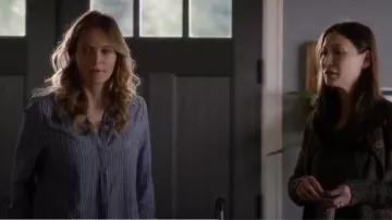 Joie Kalan Bande Chambray Haut porté par Emma Trakarsky (Rachel Blanchard) Vous Me (S02E01)
