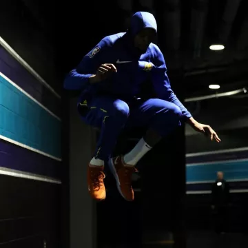 Nike Basketball Sneakers usadas por Kevin Durant en la cuenta de Instagram de @easymoneysniper