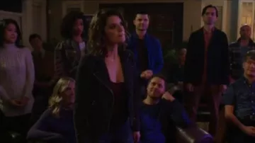 Rag & Bone Mercer Veste en Velours porté par Izzy Silva (Priscilla Faia) Vous Me (S04E05)