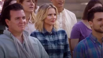 Paige Denim Trudy Shirt en Blue Teal / Trellis usado por Eleanor Shellstrop (Kristen Bell) en The Good Place (S02E04)