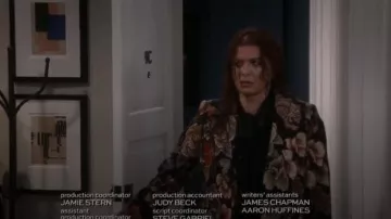 Stella McCartney Floral de la Tapisserie Long Manteau porté par la Grâce Adler (Debra Messing) dans will & Grace (S01E02)