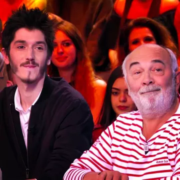 la Marinière portée par Gérard Jugnot sur le compte instagram de @armorluxofficiel