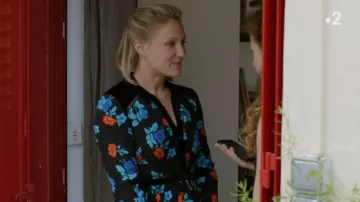 The flower dress Valentine Atger (Yeelem Jappain) Candice Renoir (S07E03)
