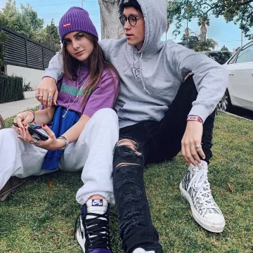 La paire de sneakers Converse X Dior portées par Sundyjules sur son compte Instagram @sundyjules