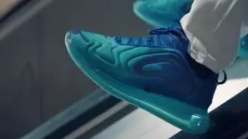 La paire de sneakers Nike 720 portée par Niska dans son clip Giuseppe (#MéchantMéchant 1)