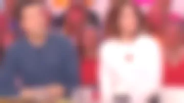 The white shirt, collar, ruffled, poplin cotton Valentine Gauthier Julia Molkhou in Bons baisers d'europe 18.05.2019