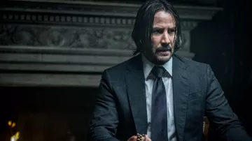 The costume worn by John Wick (Keanu Reeves) in John Wick : Parabellum