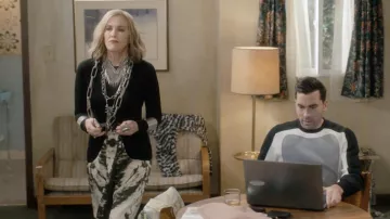 Neil Barrett Straight Bomber Fit Sweatshirt worn by David Rose (Dan Levy) in Schitt's Creek (S03E05)