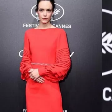 La robe longue rouge Louis Vuitton de Stacy Martin au Trophée Chopard le 20 mai 2019 au Festival de Cannes