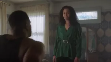 Topshop Pony Buckle Belt worn by Macy Vaughn (Madeleine Mantock) in Charmed (S01E22)