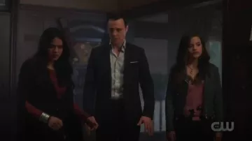 Ted Baker Nisah Jacket worn by Maggie Vera (Sarah Jeffery) in Charmed (S01E22)