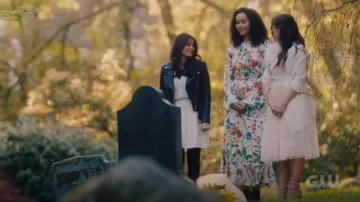 Rodebjer Irmaline Floral Print Silk Skirt worn by Macy Vaughn (Madeleine Mantock) in Charmed (S01E22)