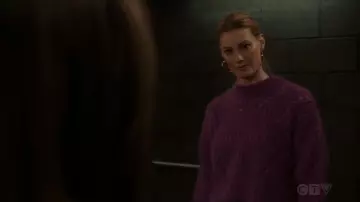 Isabel Marant Mohair & Wool Blend Crop Sweater usado por Alyssa Sutherland en Law & Order: Special Victims Unit (S20E11)