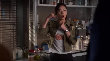 Ella Lopez (Aimee Garcia) 's  I literally can knot t-shirt wears in Lucifer (S04E02)