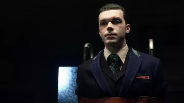 Cravate portée par Jérémie Valeska (Cameron Monaghan) comme on le voit dans Gotham S04E22