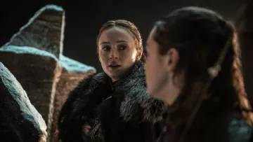 The wig red-haired Sansa Stark (Sophie Turner) in Game of Thrones (S08E03)