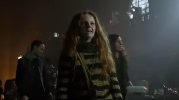 Suéter a rayas Tripp NYC Rag usado por Ivy Pepper (Clare Foley) en Gotham (S01E10)