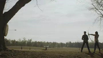 Tir à l'arc utilisé par Clint Barton / Hawkeye (Jeremy Renner) dans Avengers: Endgame