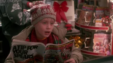 Winter knit hat Beanie worn by Kevin McCallister (Macaulay Culkin) in Home Alone