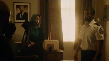 Derek Alexander Twin Top Zip Shoulder Bag worn by Inbar Lavi in Prison Break (S05E02)