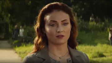 Les boucles d'oreilles créoles de Jean Grey / Phoenix (Sophie Turner) dans X-Men : Dark Phoenix