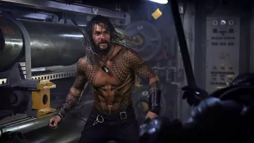 Arthur / Aquaman (Jason Momoa) brassards en cuir comme on le voit dans Aquaman