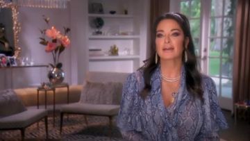 Diane von Furstenberg Nami Chemisier porté par Kyle Richards Au Real Housewives de Beverly Hills (S09E15)