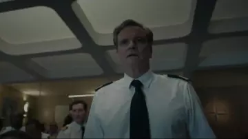 La cravate noire portée par Colin Firth dans The Command / Kursk
